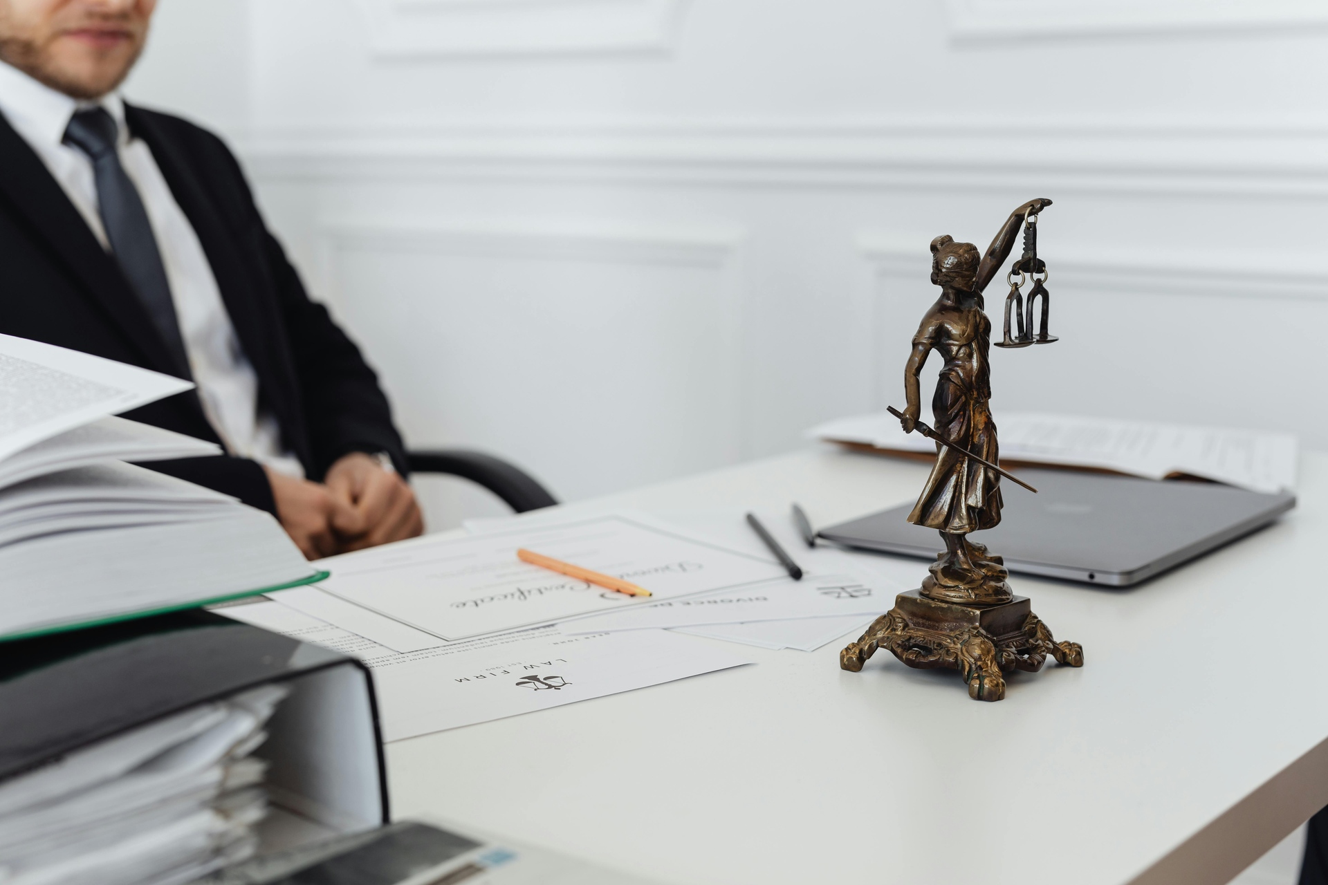Consulting a lawyer about compensation