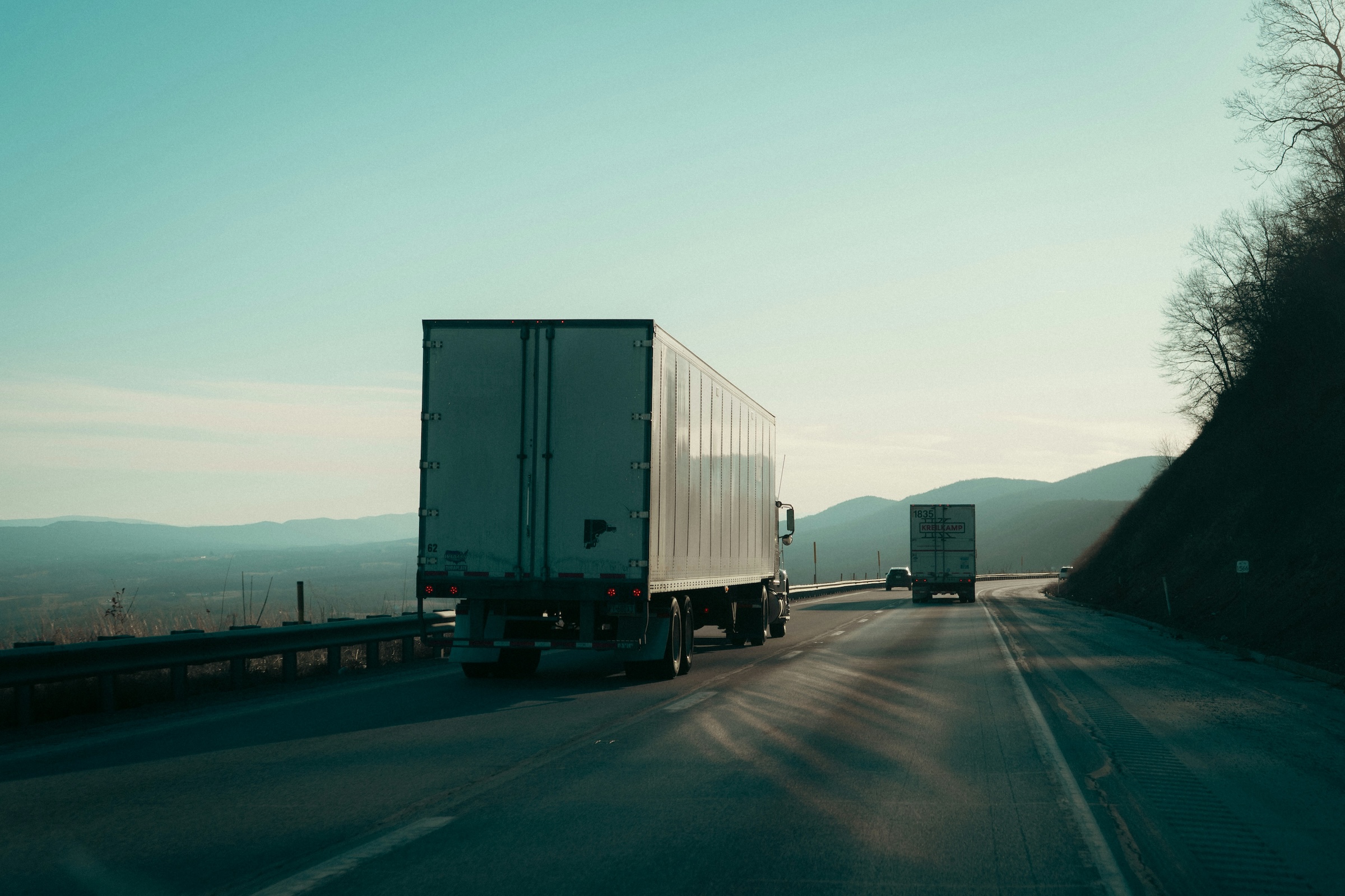 Los Angeles Truck Accident Lawyer | Free Consultation