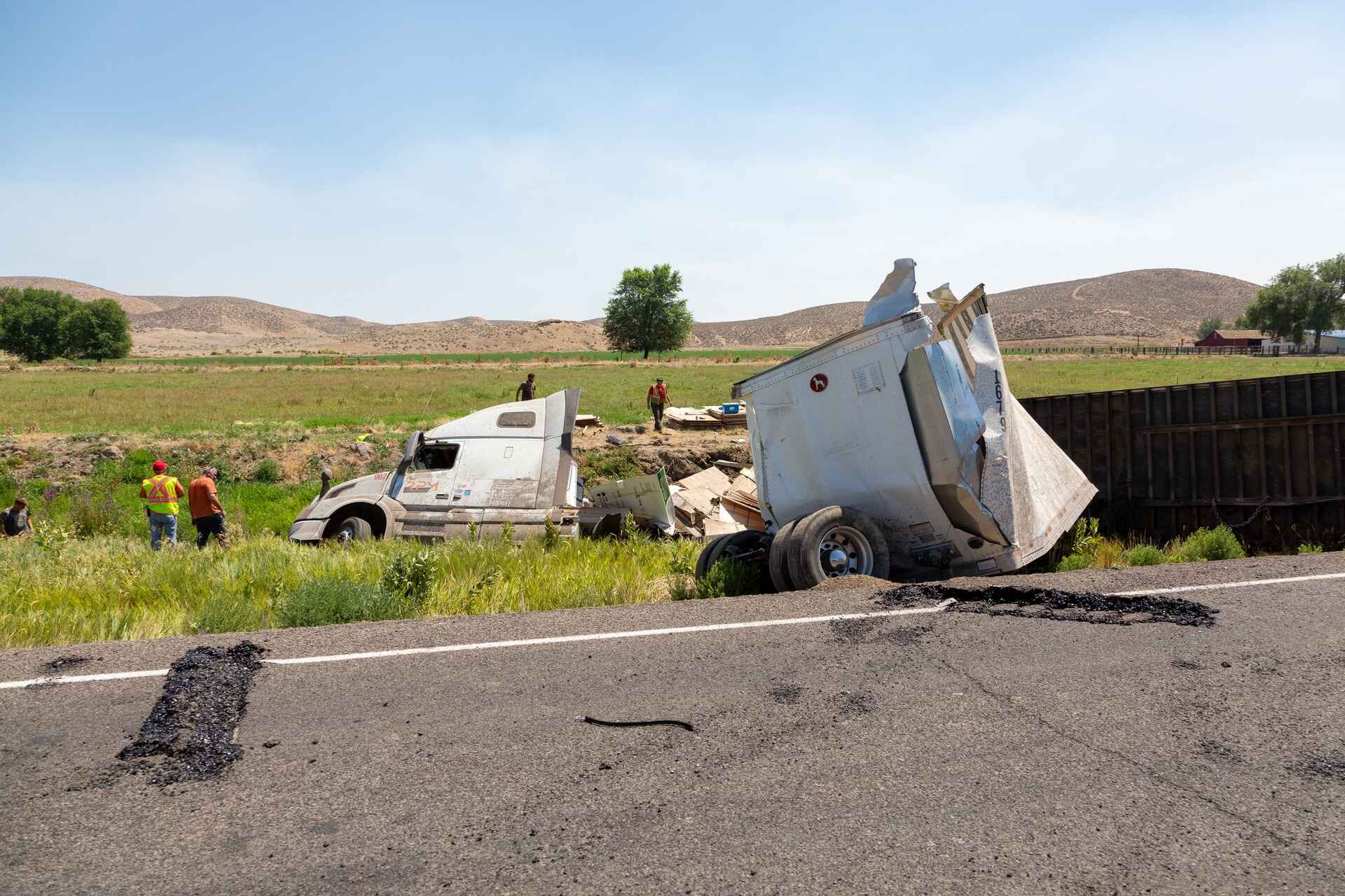 big truck accident