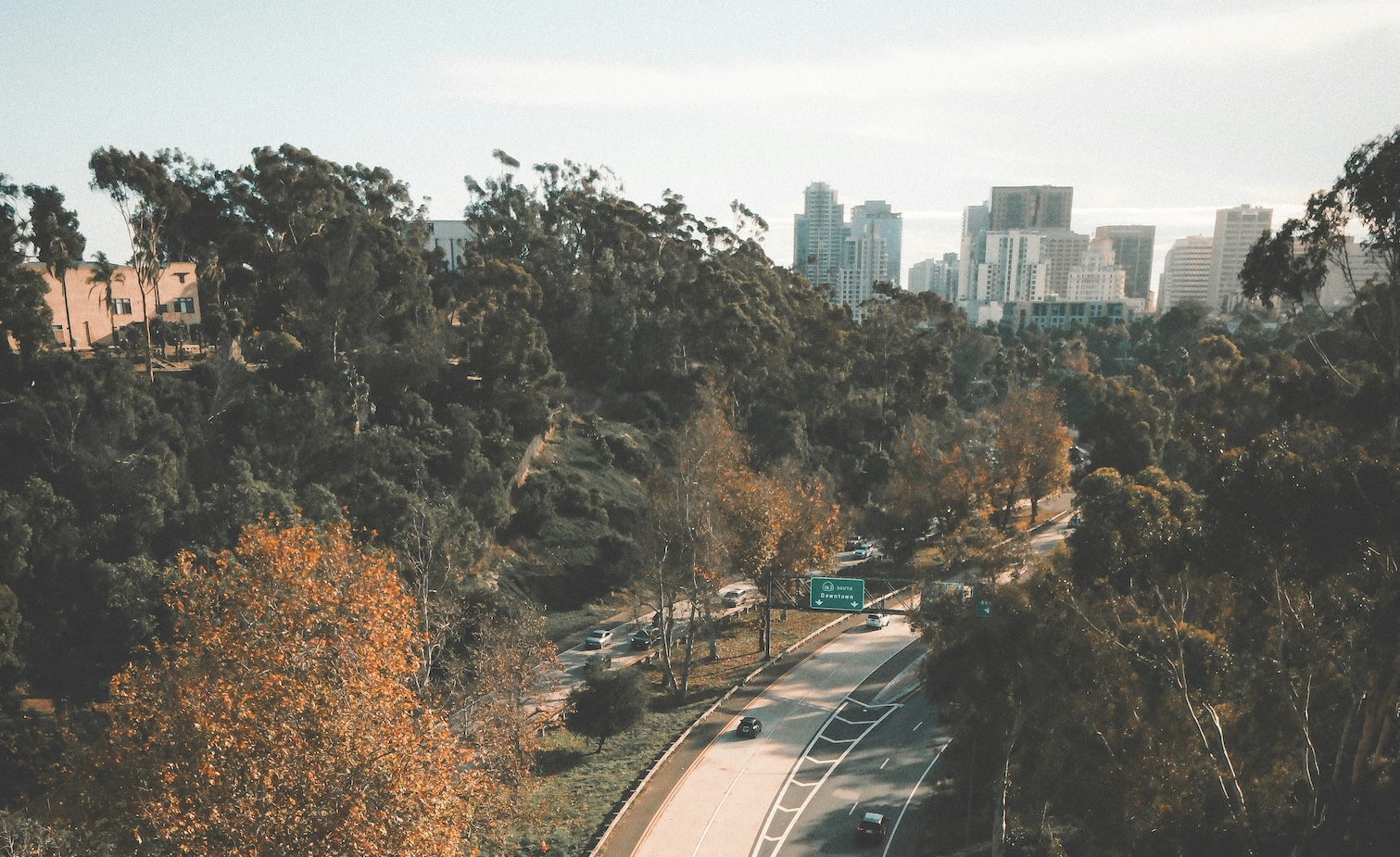 8 Hurt in East Hollywood 101 Freeway Crash | CA Injury Law