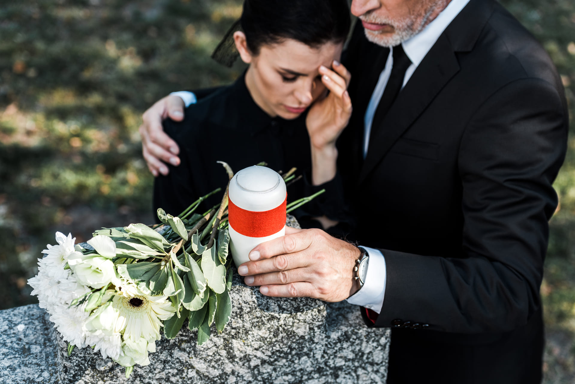 Relatives of the victin in grief